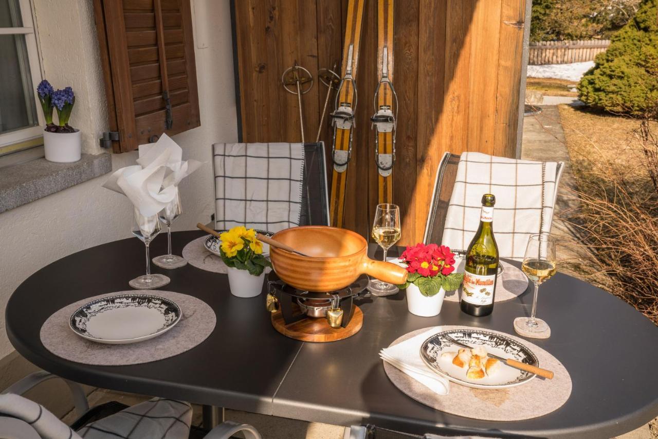 Chalet Spitzhorn - Your Peak Getaway - Private Terrasse & Gratis Parkplatz Gsteig المظهر الخارجي الصورة