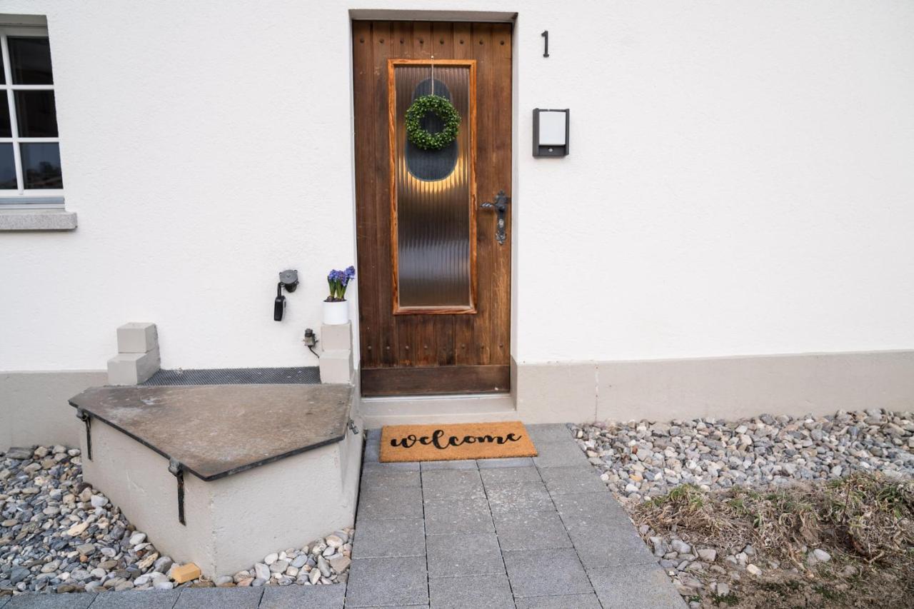 Chalet Spitzhorn - Your Peak Getaway - Private Terrasse & Gratis Parkplatz Gsteig المظهر الخارجي الصورة