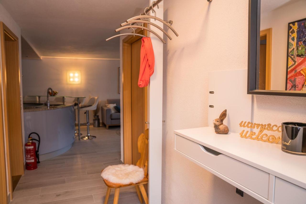 Chalet Spitzhorn - Your Peak Getaway - Private Terrasse & Gratis Parkplatz Gsteig المظهر الخارجي الصورة