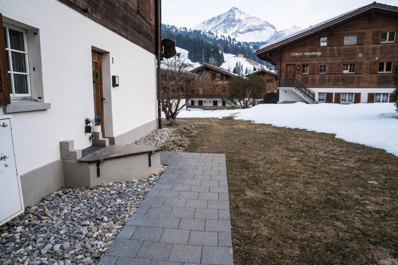Chalet Spitzhorn - Your Peak Getaway - Private Terrasse & Gratis Parkplatz Gsteig المظهر الخارجي الصورة