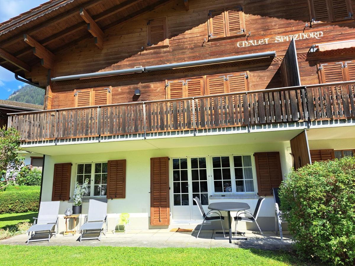 Chalet Spitzhorn - Your Peak Getaway - Private Terrasse & Gratis Parkplatz Gsteig المظهر الخارجي الصورة